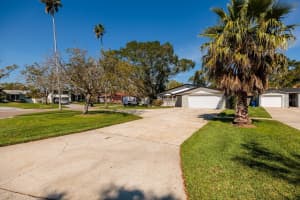 5500 BAYOU GRANDE BOULEVARD, ST PETERSBURG, FL 33703 - MLS#MFRA4638741