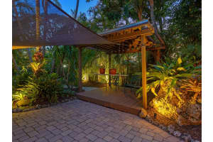 1330 LOCKWOOD RIDGE ROAD, SARASOTA, FL 34237 Sold 07/01/25
