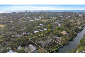 5225 HIDDEN HARBOR ROAD, SARASOTA, FL 34242 - MLS#MFRA4638854