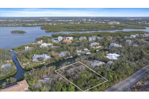 5225 HIDDEN HARBOR ROAD, SARASOTA, FL 34242 - MLS#MFRA4638854