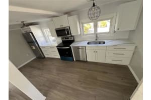 690 BROADWAY STREET, LONGBOAT KEY, FL 34228 Sold 04/15/25
