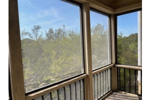 611 CEDARS COURT, LONGBOAT KEY, FL 34228 Sold 04/08/25