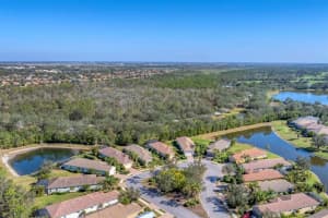 7103 WESTHILL COURT, LAKEWOOD RANCH, FL 34202 Sold 03/20/25