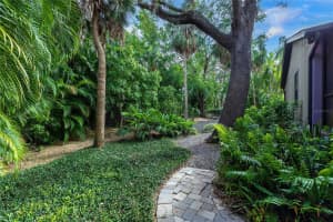 1155 HAMPTON ROAD, SARASOTA, FL 34236 Sold 04/22/25
