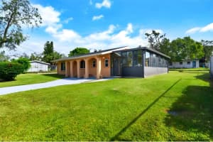 2822 Maple Ave, SARASOTA