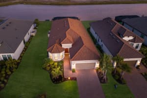 3023 VITTORIO COURT, LAKEWOOD RANCH, FL 34211 Sold 05/16/25