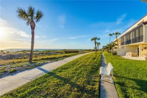 2089 GULF OF MEXICO DRIVE, LONGBOAT KEY, FL 34228 Sold 05/16/25