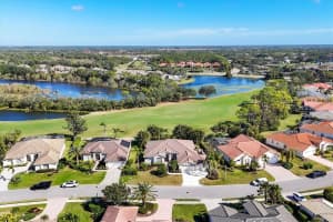 8727 GREY OAKS AVENUE, SARASOTA, FL 34238 Sold 04/30/25