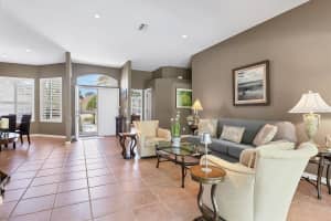 8727 GREY OAKS AVENUE, SARASOTA, FL 34238 Sold 04/30/25