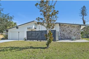 494 SHADE DRIVE, VENICE, FL 34293 Sold 04/14/25