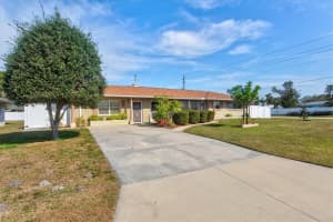 2347 SUNNYSIDE PLACE, SARASOTA, FL 34239 Sold 05/16/25