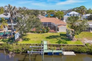 907 GARLAND AVENUE, NOKOMIS, FL 34275 Sold 08/25/25