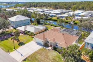 907 GARLAND AVENUE, NOKOMIS, FL 34275 Sold 08/25/25