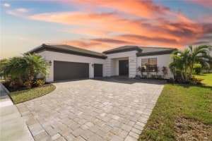 4609 Antrim Dr, SARASOTA
