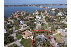 1846 SANDALWOOD DRIVE, SARASOTA, FL 34231 Sold 04/30/25