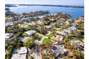 1846 SANDALWOOD DRIVE, SARASOTA, FL 34231 Sold 04/30/25
