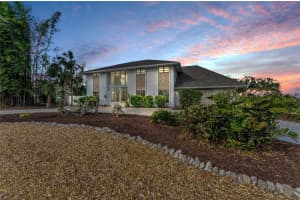 7912 DESOTO MEMORIAL HIGHWAY, BRADENTON, FL 34209 Sold 08/20/25