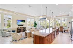 1027 CRESCENT STREET, SARASOTA, FL 34242 - MLS#MFRA4639469