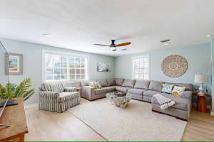 2211 AVENUE C, BRADENTON BEACH, FL 34217 Sold 07/01/25