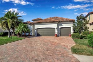 13303 SWIFTWATER WAY, LAKEWOOD RANCH, FL 34211 - MLS#MFRA4639521