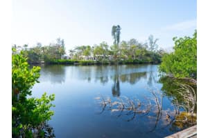 7510 MIDNIGHT PASS ROAD, SARASOTA, FL 34242 Sold 03/17/26