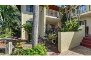 6470 SEAGULL DRIVE, BRADENTON, FL 34210 Sold 05/16/25