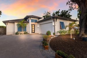 2823 Marshall Dr, SARASOTA