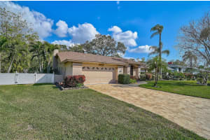 4639 MEADOWVIEW CIRCLE, SARASOTA, FL 34233 Sold 06/16/25