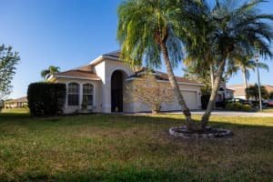 5638 OAKSHIRE AVENUE, SARASOTA, FL 34233 Sold 04/15/25