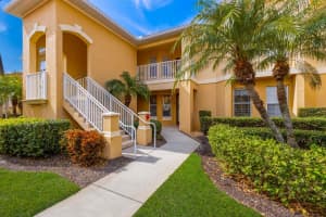 8414 WETHERSFIELD RUN, LAKEWOOD RANCH, FL 34202 - MLS#MFRA4639865