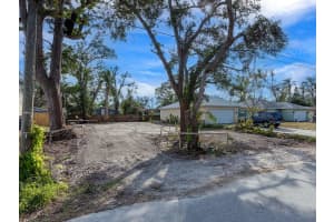 2950 FOREST LANE, SARASOTA, FL 34231 Sold 03/20/26
