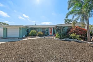 1728 BAYONNE STREET, SARASOTA, FL 34231 Sold 03/31/25