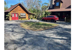 7102 VALRIE LN, RIVERVIEW, FL 33569 Sold 04/21/25