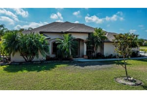 2002 PALM VIEW ROAD, SARASOTA, FL 34240 - MLS#MFRA4639997