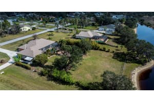 2002 PALM VIEW ROAD, SARASOTA, FL 34240 - MLS#MFRA4639997