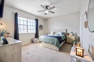 5552 BENTGRASS DRIVE, SARASOTA, FL 34235 - MLS#MFRA4640007