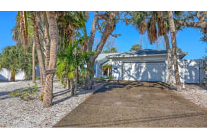 710 BIRDSONG LANE, SARASOTA, FL 34242 Sold 09/15/25