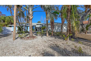 710 BIRDSONG LANE, SARASOTA, FL 34242 Sold 09/15/25