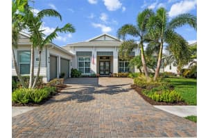8271 REDONDA LOOP, LAKEWOOD RANCH, FL 34202 - MLS#MFRA4640165