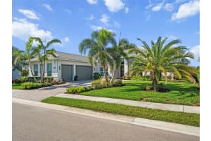 8271 REDONDA LOOP, LAKEWOOD RANCH, FL 34202 - MLS#MFRA4640165