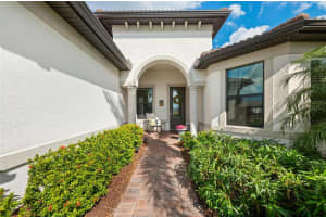 16741 ELLSWORTH AVENUE, BRADENTON, FL 34202 - MLS#MFRA4640199