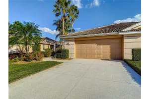375 FAIRWAY ISLES LANE, BRADENTON, FL 34212 - MLS#MFRA4640209