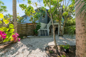 5250 CALLE DE RIO, SARASOTA, FL 34242 - MLS#MFRA4640232