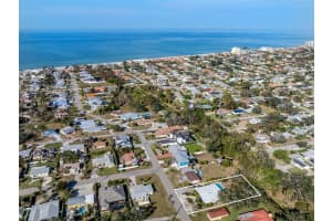 204 GULF DRIVE, VENICE, FL 34285 Sold 04/23/25