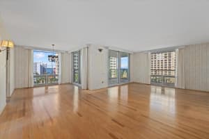 1111 GULFSTREAM AVENUE, SARASOTA, FL 34236 Sold 03/11/25