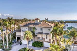 7064 HAWKS HARBOR CIRCLE, BRADENTON, FL 34207 Sold 05/27/25