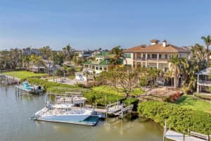 7064 HAWKS HARBOR CIRCLE, BRADENTON, FL 34207 Sold 05/27/25