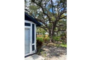 2900 WOODPINE COURT, SARASOTA, FL 34231 - MLS#MFRA4640332