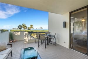 1930 HARBOURSIDE DRIVE, LONGBOAT KEY, FL 34228 Sold 03/21/25
