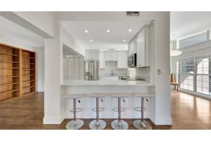 2857 WOOD STREET, SARASOTA, FL 34237 Sold 04/11/25